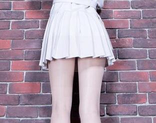 Beautyleg – 豹纹写真,新版Leonie来袭,简直就是一场狂野的时尚派对!