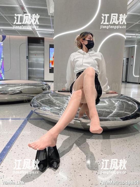 Callmecandy 微密圈 - 谁能抵挡Callmecandy的性感长腿全套写真?我已经跪下了!
