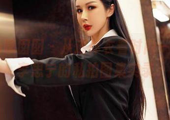 Feilin嗲囡囡 – 从连体衣看时尚—SiByl李思宁的私拍图集实录