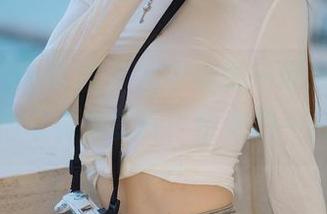 HuaYang花漾 – 水中窥影—可乐Vicky泳池写真集资源,快来泡一泡!