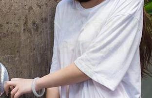 IMiss爱蜜社 – 娜大少爷女友写真更新，真的是太好看了，我现在的心情只能用’恨’来形容