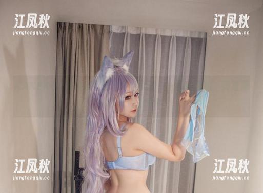 KANEKO_咔喵 KANEKO_咔喵新出的奶牛装美图——最新亮相,简直是牛界时尚教母!