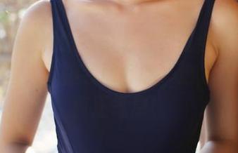 MyGirl美媛馆 – 李七喜纯白合集——我又不是雪人,但我敢打赌,这才是冬天的真正气息!
