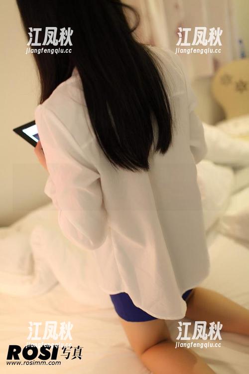 ROSI 精选ROSI死库水,透过水面我似乎看到了一点不一样的东西…