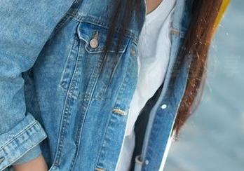 TuiGirl – 李七喜的网袜套图分享，穿衣哲学的另一种悬念…