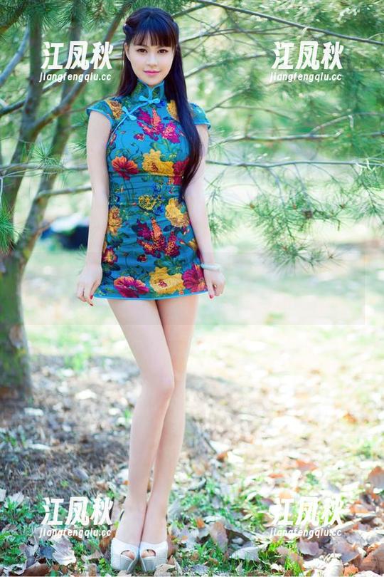 TuiGirl推女郎-李七喜 TuiGirl推女郎 - 探秘李七喜的女孩写真全集:光影交错间的魅惑与迷离