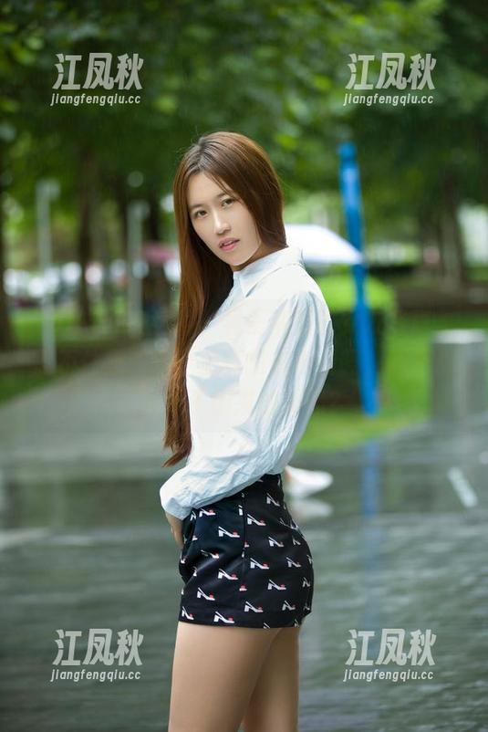 TuiGirl推女郎-王依萌 TuiGirl推女郎 - 看王依萌的女友写真,忍不住想:这世上真的有爱情吗,还是都是妹子们发的美照?