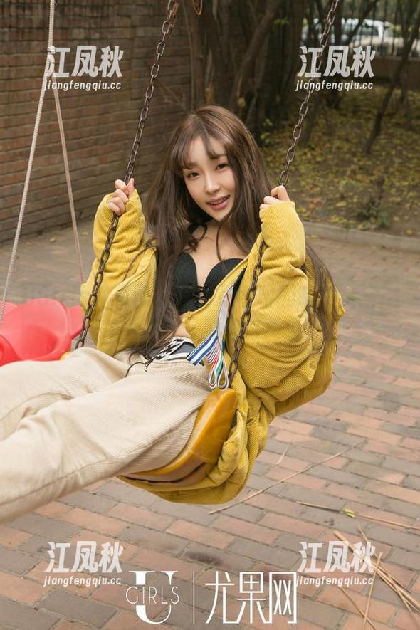 UGirls尤果网-张雪馨 UGirls尤果网 - 探秘张雪馨的制服全集:简单却又复杂的美丽