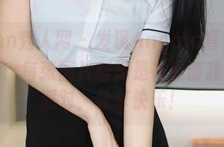 Xiuren秀人网 – 发现Angela喜欢猫的高跟鞋：每张图片都像是在邀请我去参加派对，分享快乐！