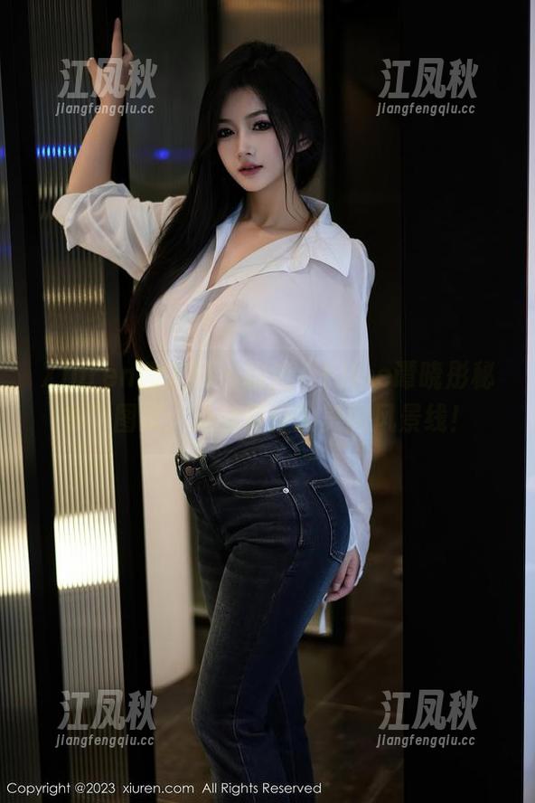Xiuren秀人网 - 精选“Elise谭晓彤秘书”图集：办公室里的美丽风景线！