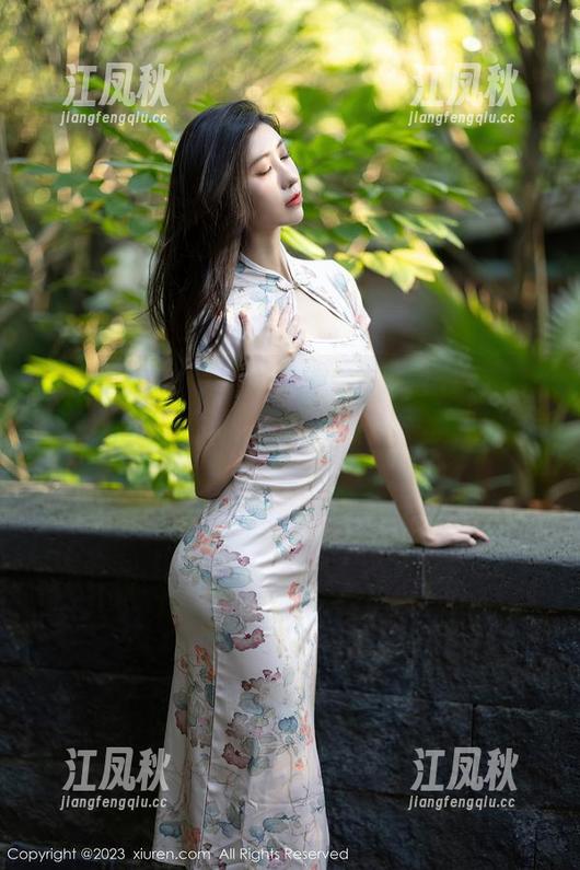 Xiuren秀人网-伍晓丽Shirley Xiuren秀人网 - 不得不说,伍晓丽Shirley的睡衣写真真是把我对“私房”的理解提高了好几个档次。