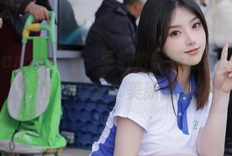 Xiuren秀人网 – 吴怡怡学妹最新图库,简直是你的审美新挑战!