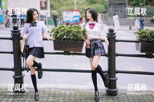 YouMi尤蜜荟 - 激情与优雅的碰撞：熊小诺灰丝作品在图库里的绽放