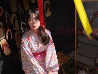 最新的wuyo(우요)姐姐原图，感觉好像被她的眼神捕获了！