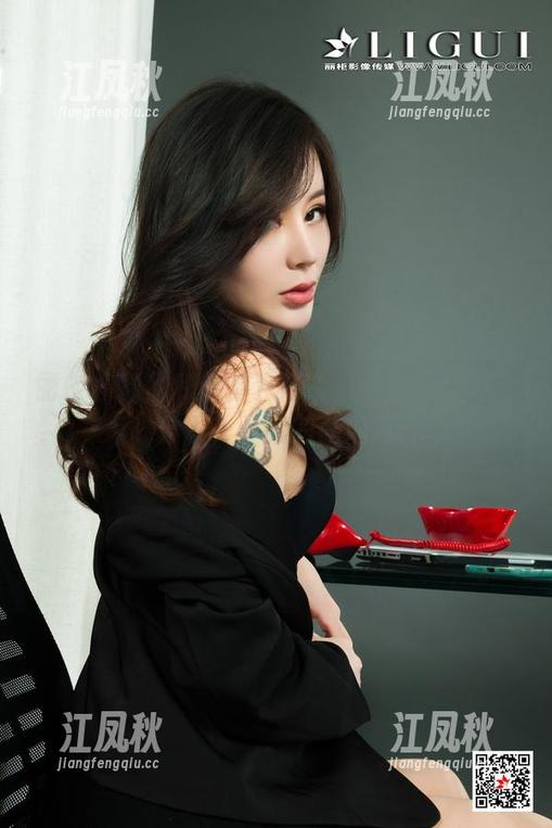 丽柜 - 甜甜和她那件婚纱：原图让人多想，分享一下我的脑洞时刻