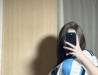 微密圈 – 乙醇子,你家的女佣,她的写真集简直让我想回家打扫卫生!