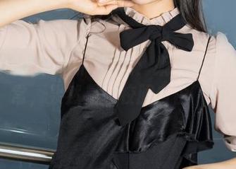 克拉女神 – 最新囧图册：妮子穿校服的日常，果然是“校服自由”！