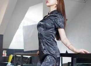 嗲囡囡 – Misty萌晰的秘书图片集，谁能告诉我这到底是定制服务还是心动服务？