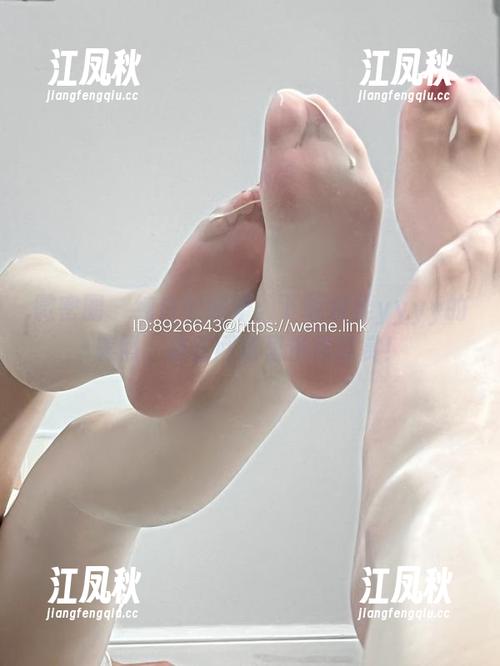 微密圈 - 纯白的嫉妒：下载婉柔yyyy的美照，放在网盘里慢慢欣赏！