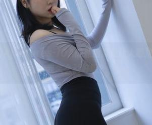 宋哈娜在JOApictures-JOA的私拍真是让人意犹未尽，想让我怎么说好呢？