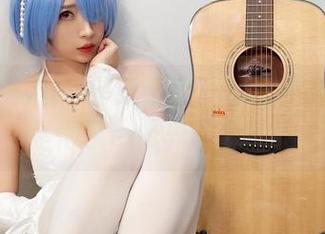 伊俐亚猫娘cos-更新了!小女巫露娜是不是得了cos界的金牌?
