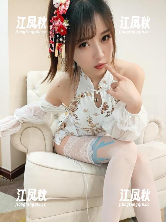 不只是温柔，小女巫露娜的精选写真让你感受真正的力量