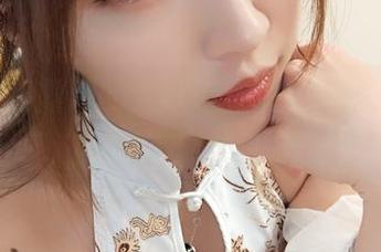 让小女巫露娜的秋秋在你的图库里跳动,分享这种不言而喻的魅力吧!