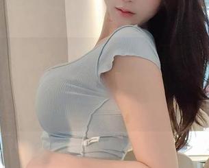 微密圈 – 这福利不得了!小玉吃果冻的玉足美腿图片真的是美到窒息,忍不住想跟朋友分享,哈哈。