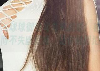 尤果网 – 球球御姐写真更新啦!看她如何优雅而不失幽默感,让你瞬间沦陷!