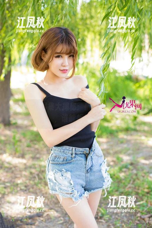 尤果网-靳宝 尤果网 - 图集大揭秘:靳宝穿皮衣的日常,谁能拒绝!