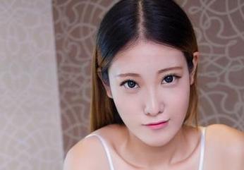 尤物馆 – 无圣光的优雅：陈怡曼coco在浴缸里的迷离瞬间，图片散发出微妙的吸引力