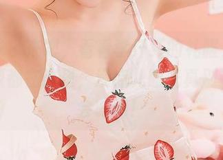 尤蜜荟 – 来吧,看看李纤纤的礼服,图片和资源都在这里,没点儿眼光真别说自己会时尚!