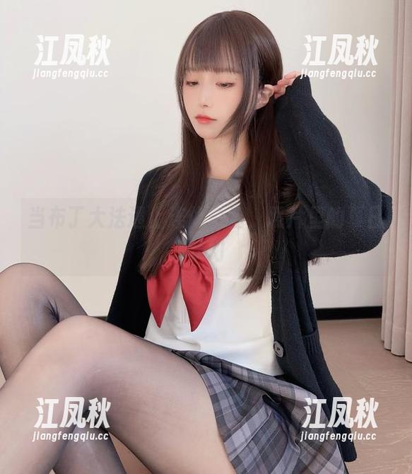 当布丁大法遇上连体白丝，照片里的夏日梦幻
