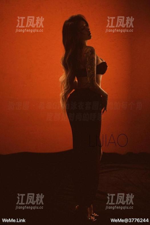 微密圈 - 希希Gina泳衣套图：她的每个角度都是时尚的呼唤
