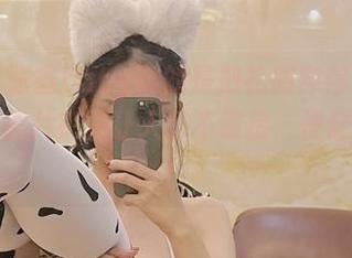 微密圈 – 张鑫baby真的是把礼服穿得如鱼得水了,这组图片简直让人目不暇接,快分享一下吧!