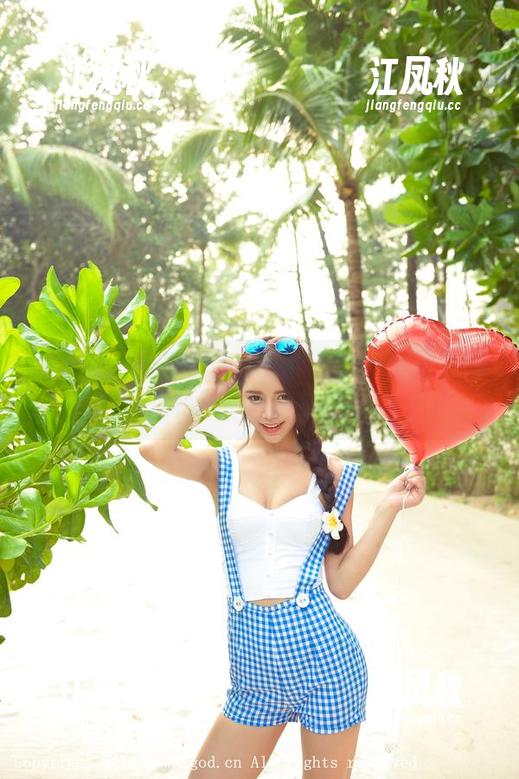 推女神 - 美图时刻：苏糯米在短裤里的瘦腿秘笈，真想快进！