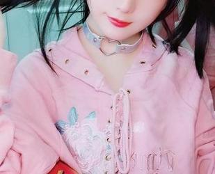 别低头,星之迟迟的原图让同学妈妈的招待一览无遗