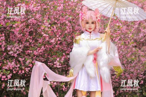 桃暖酱的御姐合集：看完忍不住想给她打电话，结果她没接！