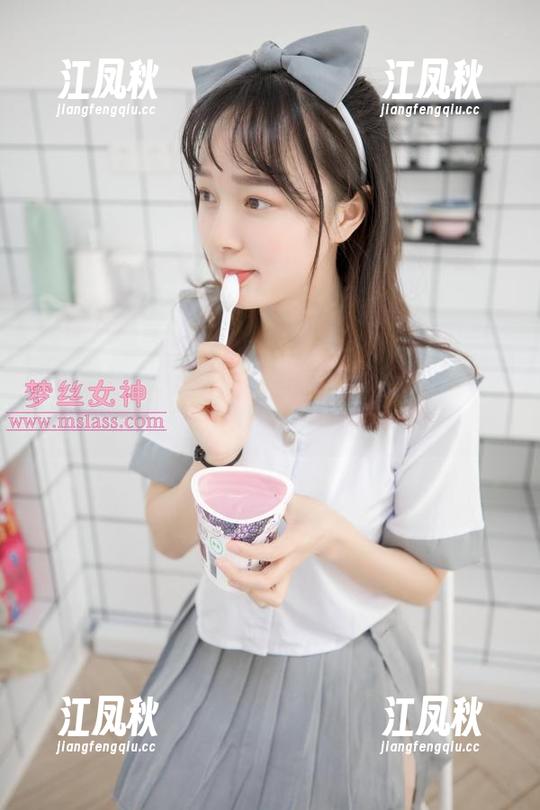 梦丝女神-花月舞 梦丝女神 - 在原图中邂逅花月舞的泳装梦幻,真想捞住这一瞬