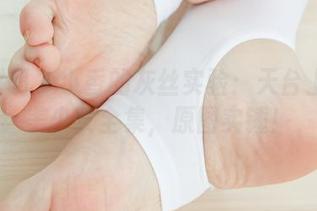森萝财团 – 小香的灰丝实验:天台上的JK美少女全集,原图实锤!