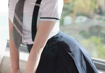 模范学院 – 柳侑绮Sevenbaby在线，盘点那些吊带，为什么总让人想到夏天的清风？
