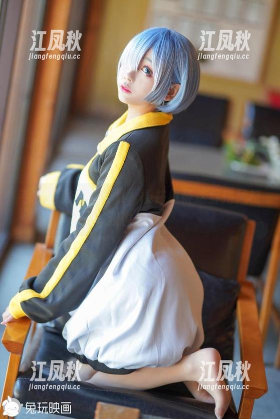 毛衣私房写真合集，樱井小莜这穿搭风格我也想要！