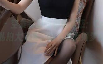 秀人网 – 空乘制服的极致诱惑：Cris_卓娅祺私拍大放送，肉丝美腿如梦似幻！