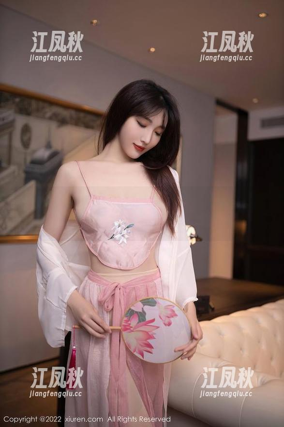 秀人网 - 马上要被KOKO可可的美足图册迷住了，突然觉得生活可以纯粹一点。