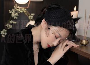秀人网 – 小狐狸Kathryn的美图合集:JK的世界从未如此迷人!
