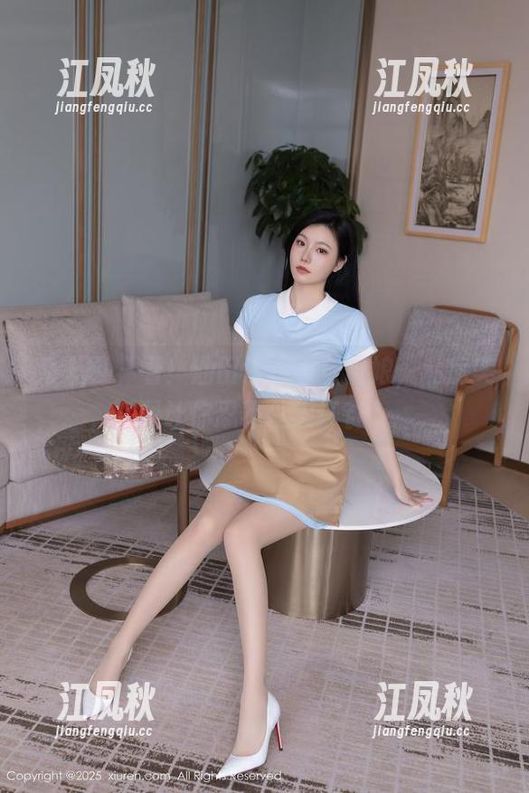 秀人网 - 看！油田溪溪变身厨娘，私房美图让你忍不住想订餐！