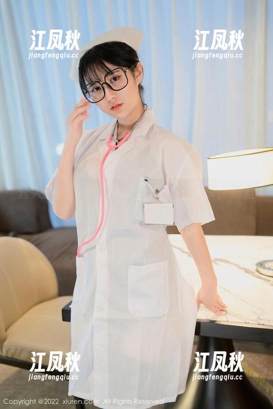 秀人网 - 薇薇酱的少女作品集分享，简直是眼睛和心灵的双重考验！