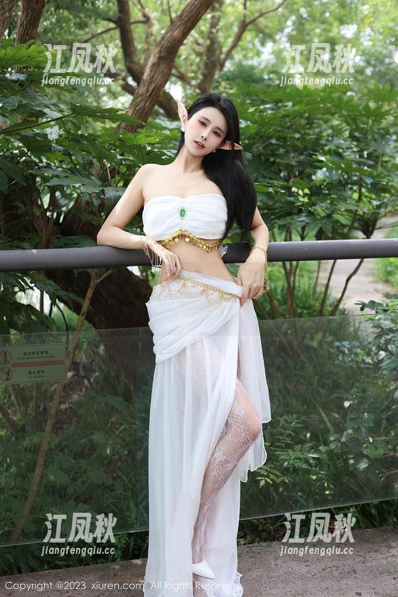 秀人网-软软roro 秀人网 - 软软roro+油亮=免费作品你想象不到的诱惑!