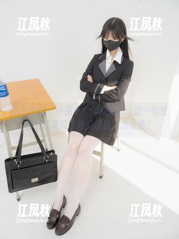 紧急企划-小恩 紧急企划 - 小恩少女作品更新:这一刻感觉自己变成了她的粉丝,怎么办?
