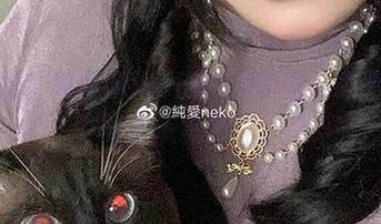 更新啦!纯爱neko的校服套图,心脏好像有点承受不住。